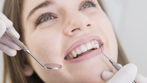 Facetas dentárias